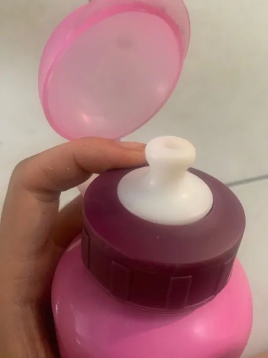 Garrafa de água infantil princesa Disney - Foto 2