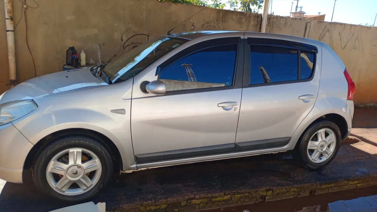 Sandero 1.6 2008 - Completo