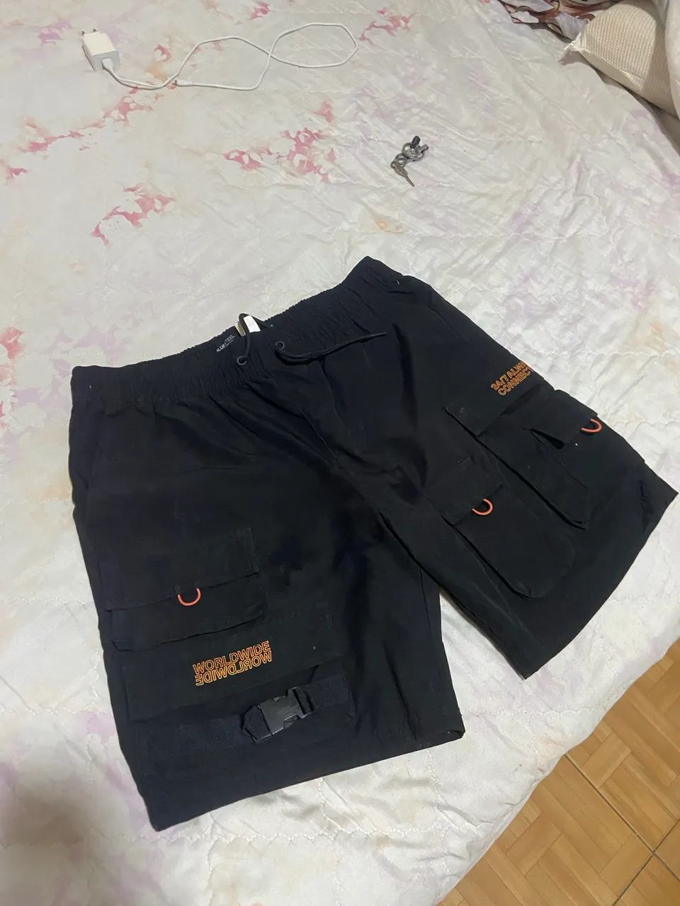 Bermuda cargo masculina preta - Foto 4