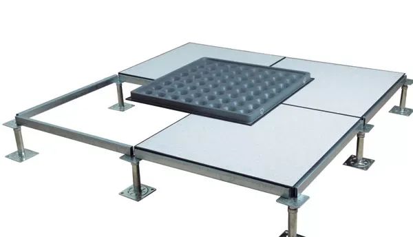 Pisos Elevados em Aço - Resistência e Praticidade! - Foto 2