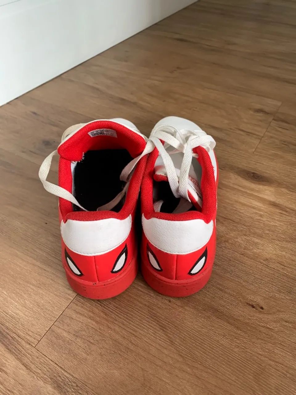 Tenis adidas Marvel Advantage Spider-Man  - Foto 3