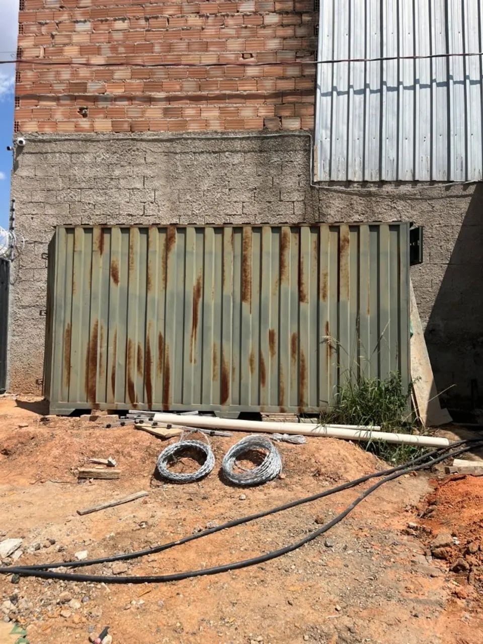 Container64277247552002120