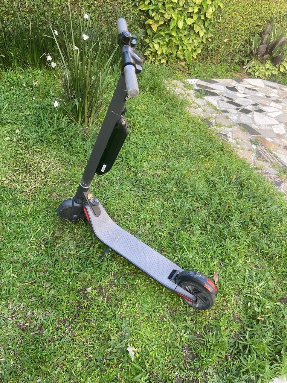 Patinete elétrico Ninebot Segway ES4 (com defeito)