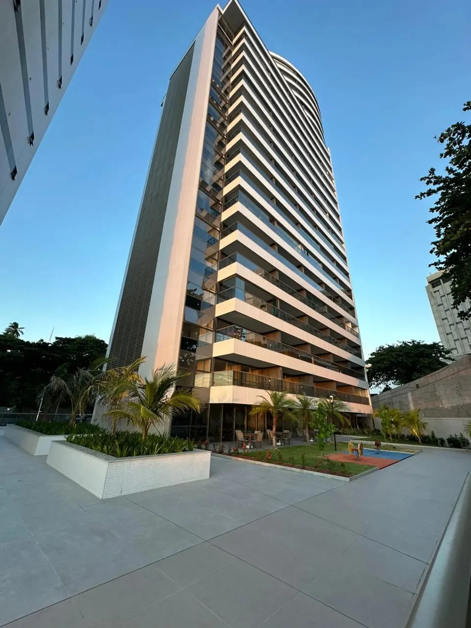 Lindo Apartamento de 1/4 e sala no Beach Class.
