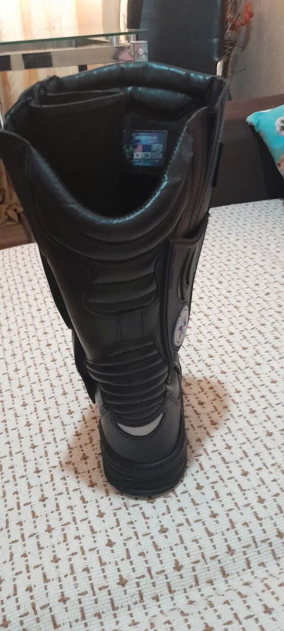 Bota de Motociclista Couro