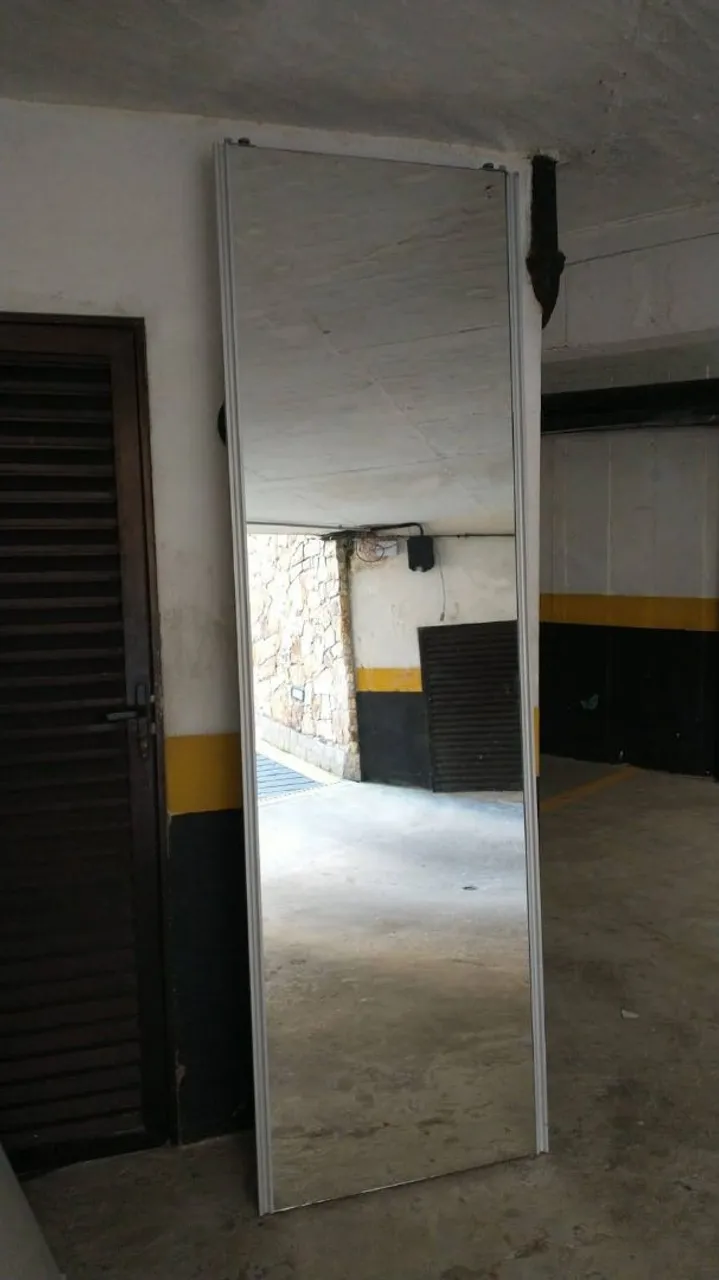 Espelho de corpo inteiro 