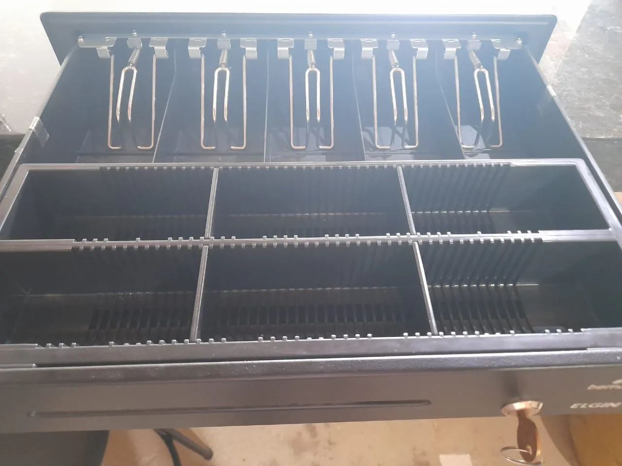 Gaveta automática de dinheiro apropriada para seu comércio  - Foto 2