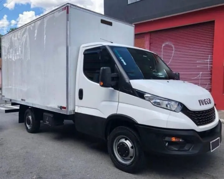 Iveco 35-150 baú seco ano 2020
