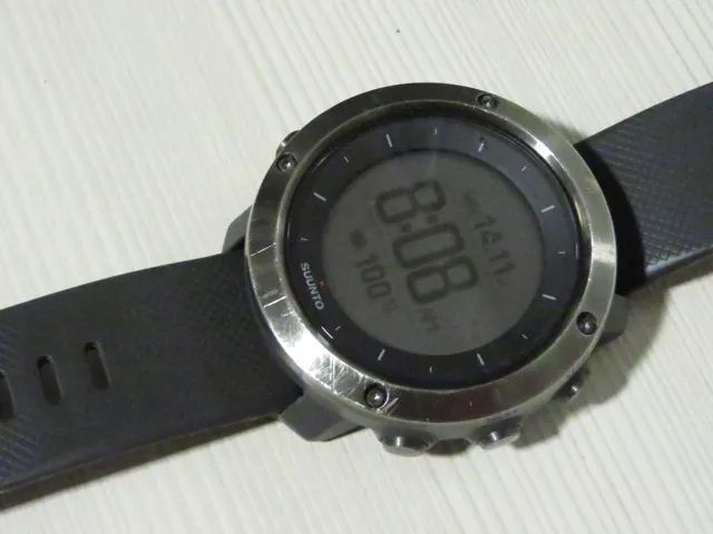 Relógio Suunto Traverse Graffiti