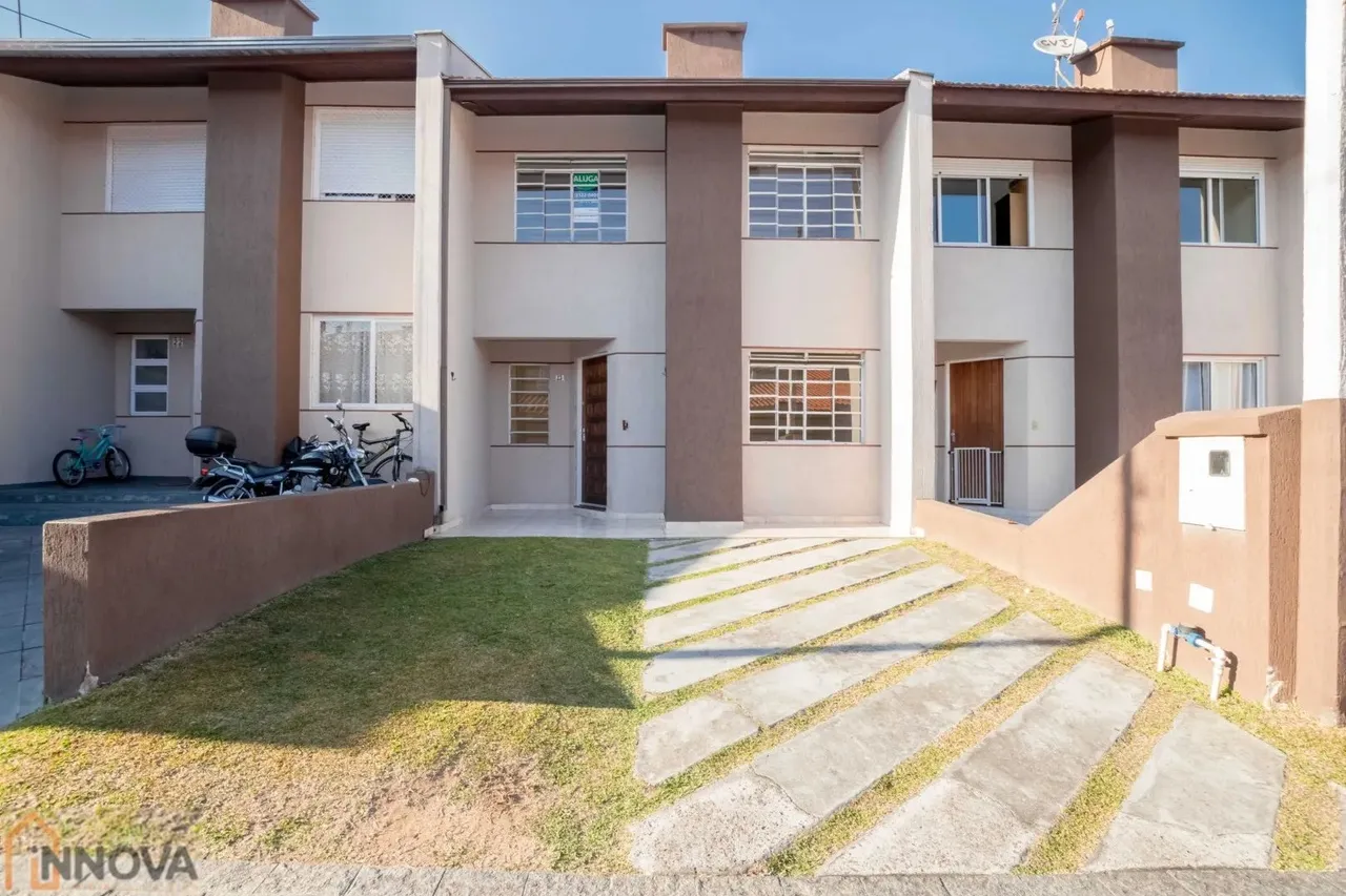 Sobrado com 3 quartos para alugar por R$ 1900.00, 74.14 m2 - BOQUEIRAO - CURITIBA/PR