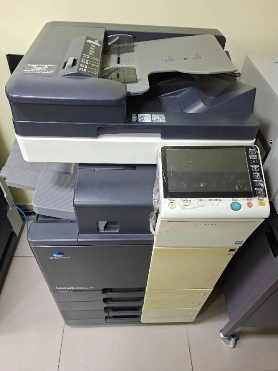Impressora Multifuncional A3 - Konica Minolta e364