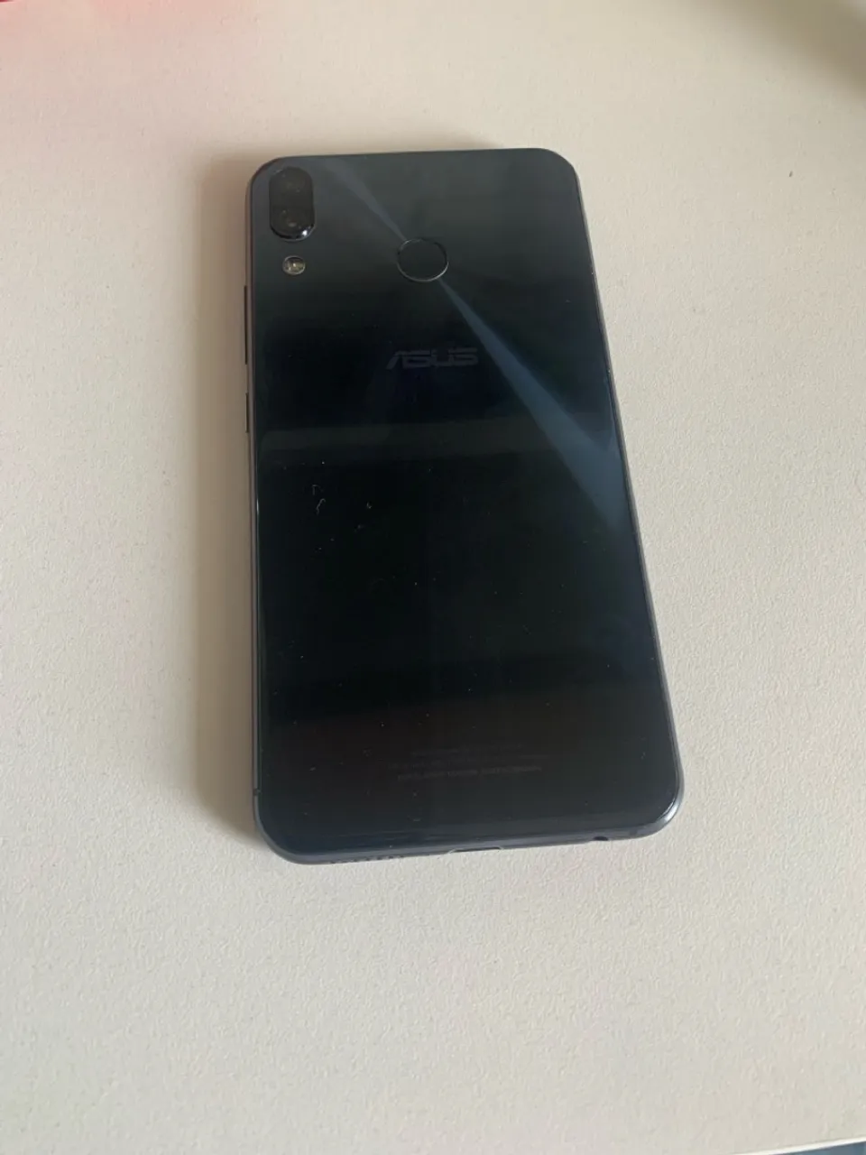 Zenfone 5 - 64GB - Tela Grande e Câmera Top! Ótimo Estado!