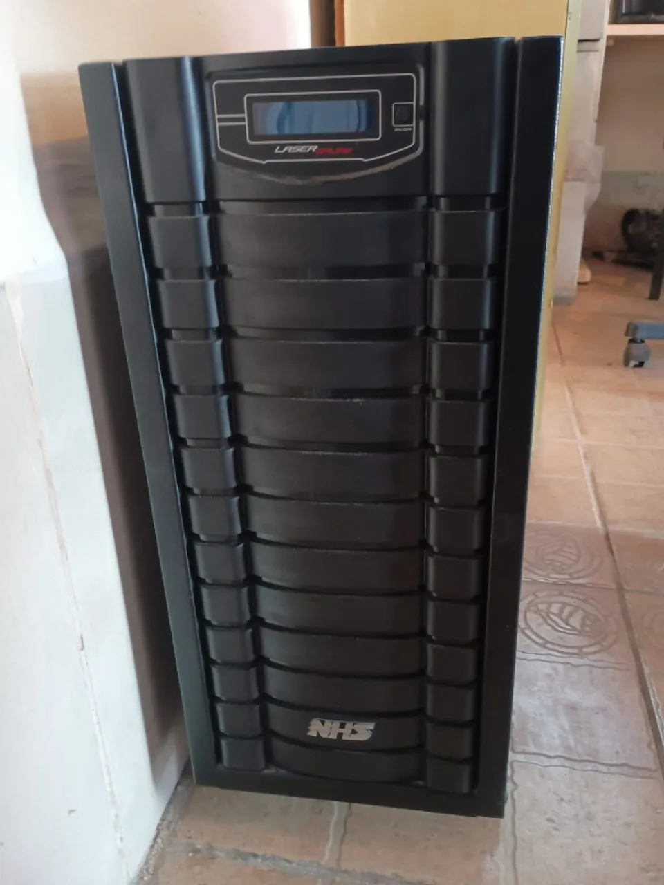 NHS Laser On Line Ext 6000 va isolador fabricação 12/2015 mais Rack Servidor