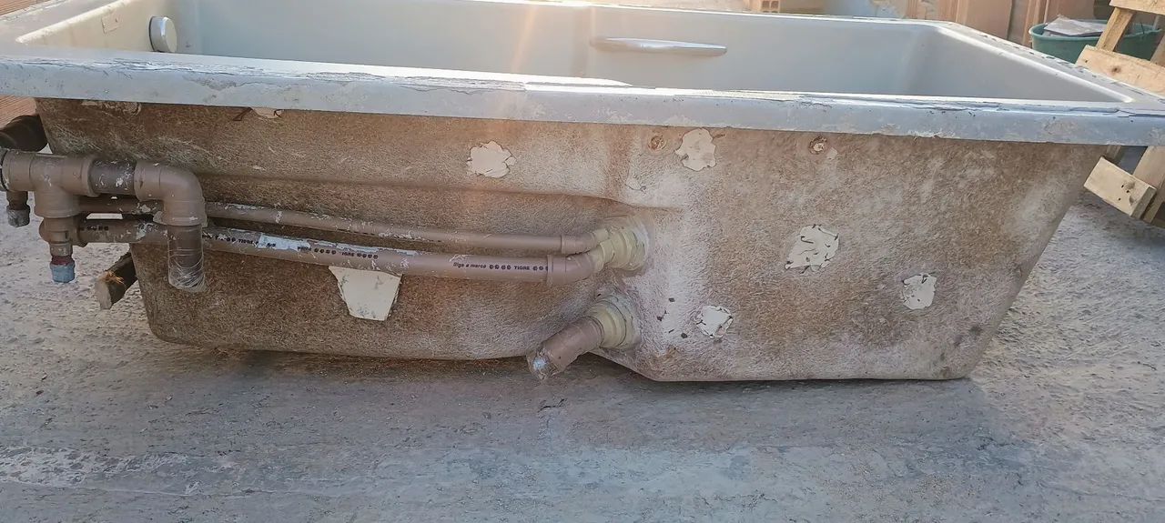 Jacuzzi bathtub 64573574774145122