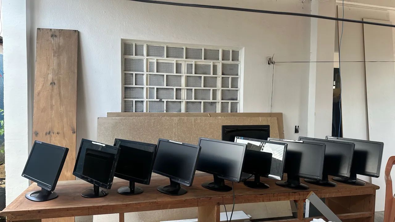 Opportunity! Computer Monitors - As Is64169984167553120