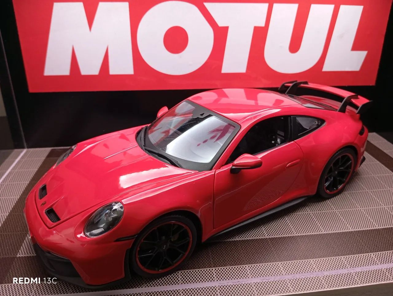 Top Miniatura Porsche 911 GT3 - Maisto - escala 1/18 - Foto 4