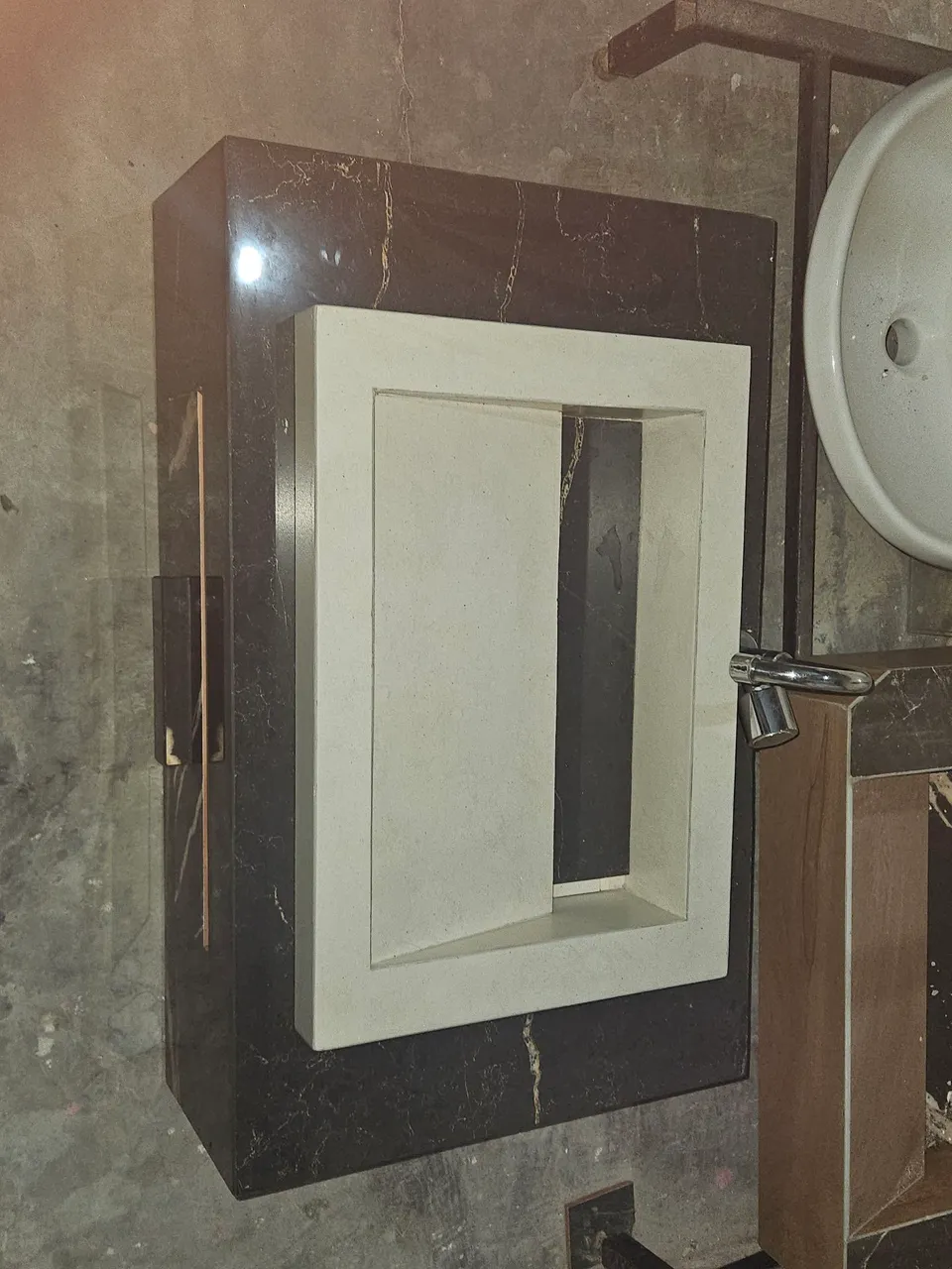 Cuba de Embutir em Mármore com Design Inovador