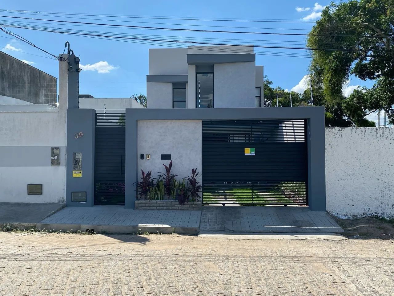 Vendo duplex 3/4 sendo uma suíte com closet 