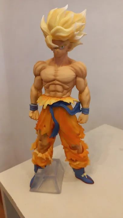 Action Figure Goku Super Saiyajin 28cm - Foto 2
