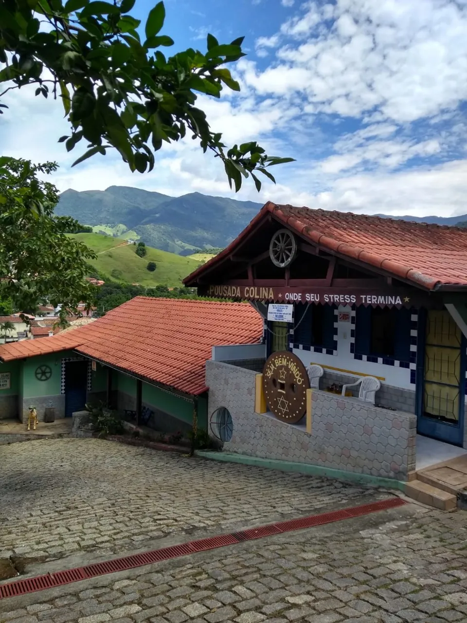 Lindo imóvel com estrutura para pousada e vista da serra da Bocaina
