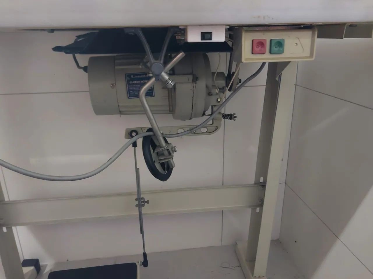 Máquina de Costura Industrial Singer 20U - Foto 4