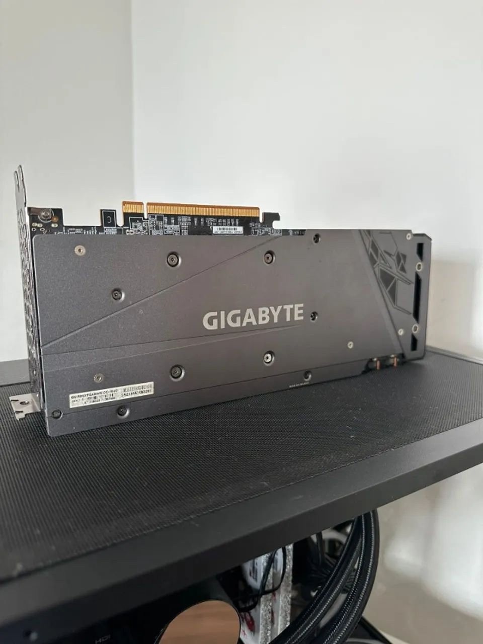 Placa de Vídeo - Gigabyte Radeon RX 6800 XT Gaming OC, 16GB, GDDR6 - Foto 3