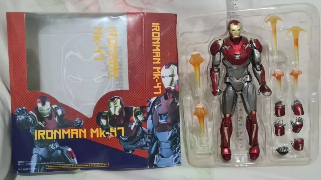 FIGURA AÇÃO IRONMAN MK-47 COMPLETO CAIXA ACESSÓRIOS ITEM PARA COLECIONADOR - Foto 4