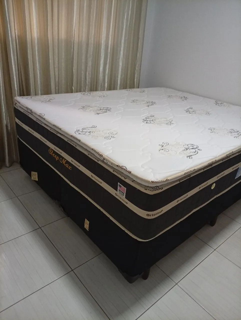 Cama Queen 