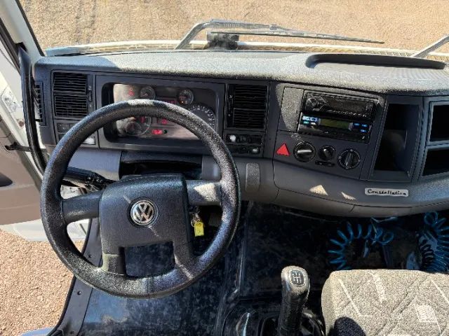 VW Volkswagen 24.280 6X2 Constellation 2014 Completo Revisado Com Baú Sider 20 Paletes - Foto 11