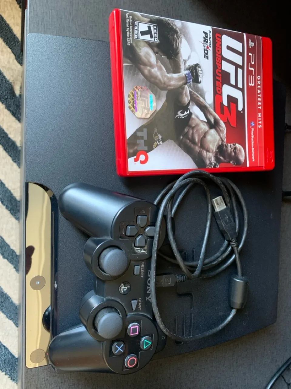 PlayStation 3 + UFC Undisputed 3