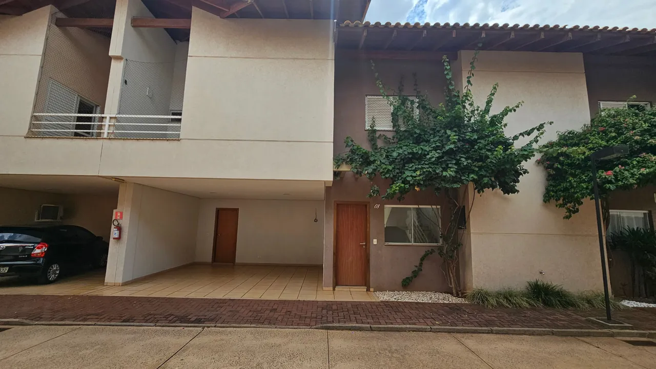 Sobrado para aluguel com 170 metros quadrados com 3 quartos em Vila Carvalho - Campo Grand