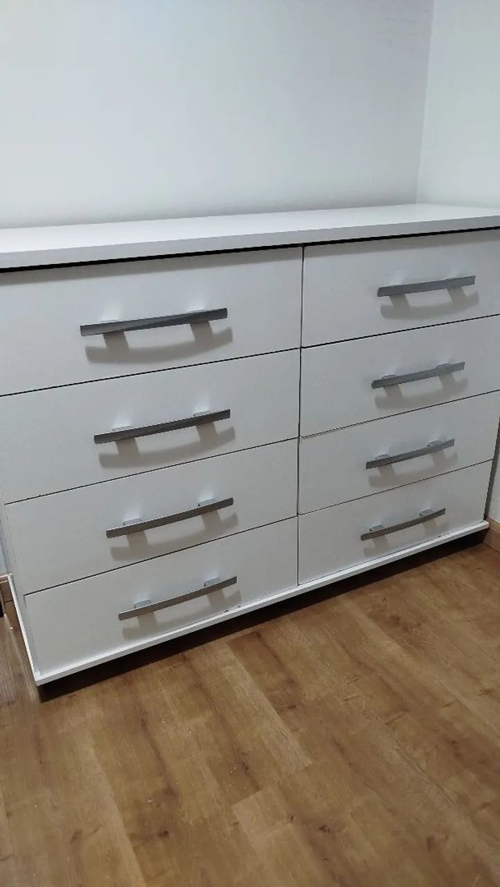 Cômoda branca
