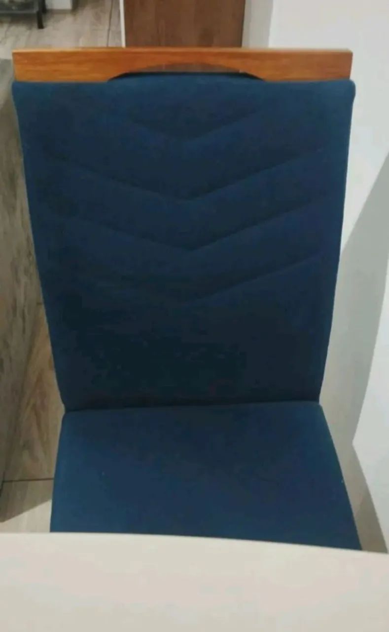 Mesa com 4 cadeiras nova  - Foto 3