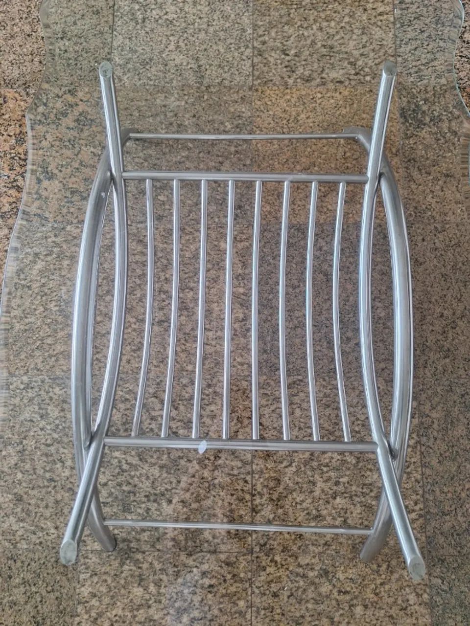Mesa de centro em aço com vidro - Foto 2