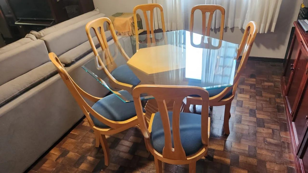 Mesa com 6 cadeiras  - Foto 2