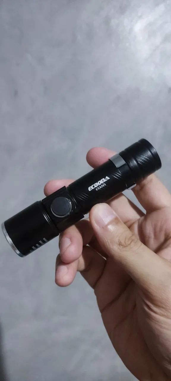 Mini Lanterna Tática com Led e Zoom Recarregável USB - ECOODA - Nova - Foto 3