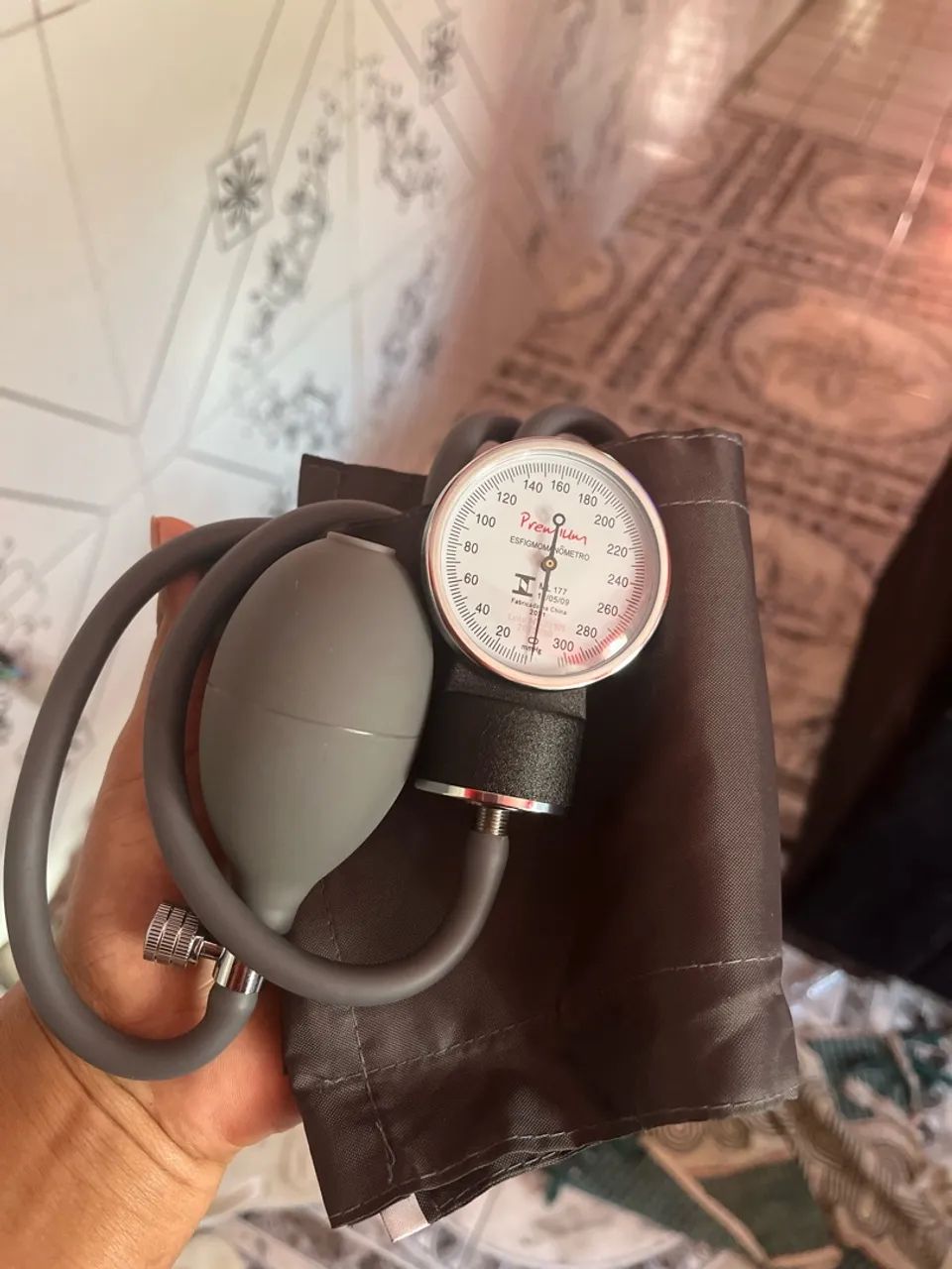Esfigmomanômetro premium