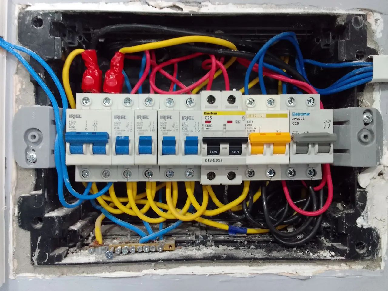 Eletricista de Quadros elétricos  - Foto 4