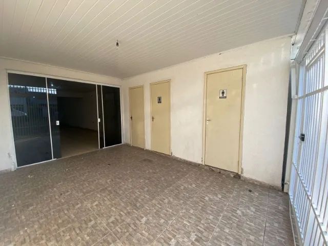 Alugo sala comercial em rua principal no sitio cercado (57m²) - Foto 5