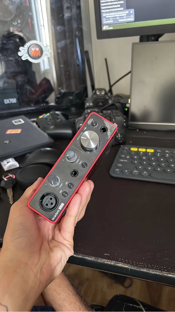 Interface de Áudio Focusrite Scarlett Solo 3ª Geração (Com Plástico no Painel) - Foto 4