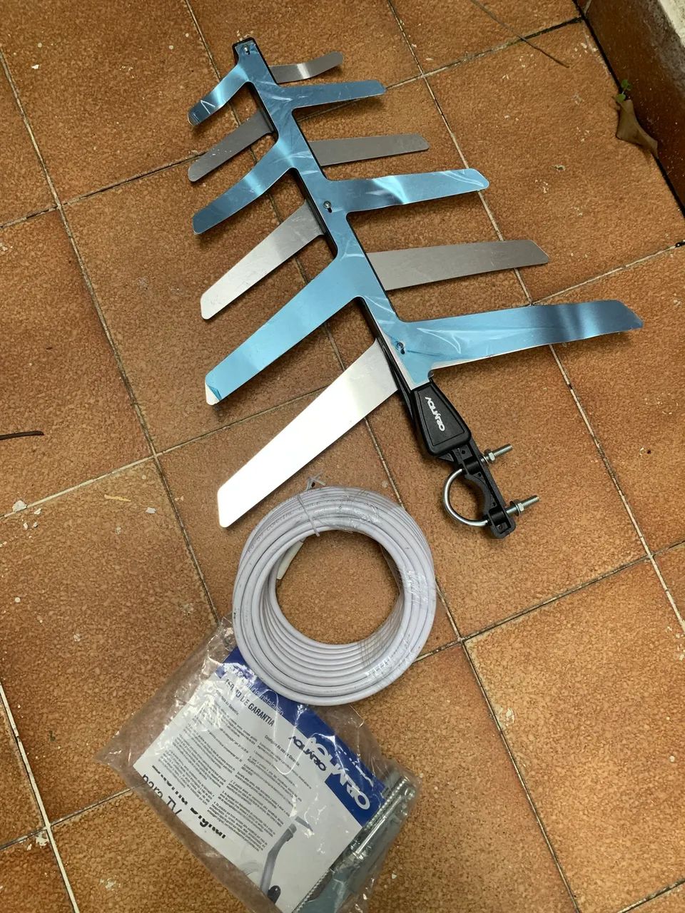 Antena externa Aquário com cabo.