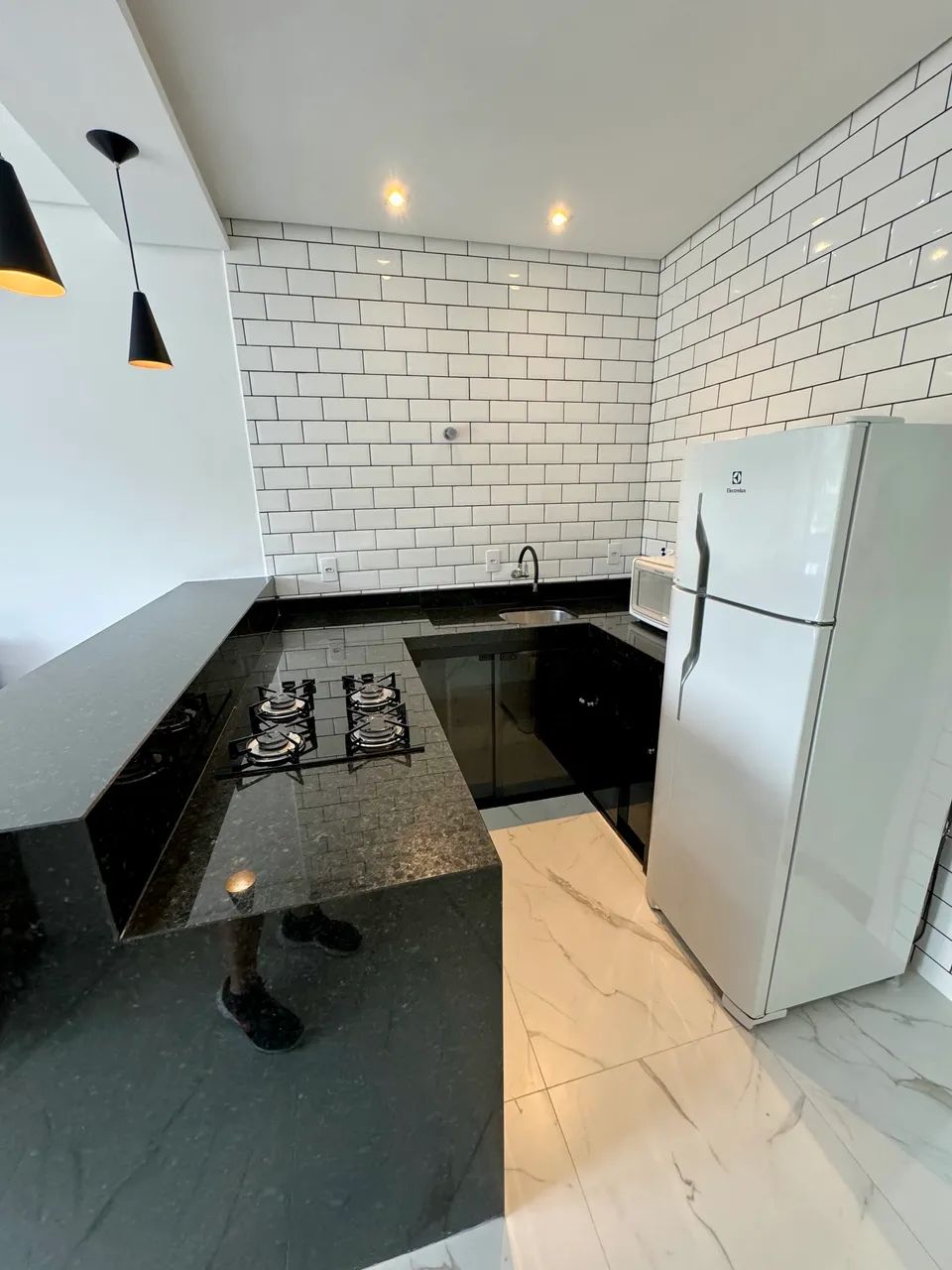 Aluga-se apartamento anual na Praia de Fora - Foto 4