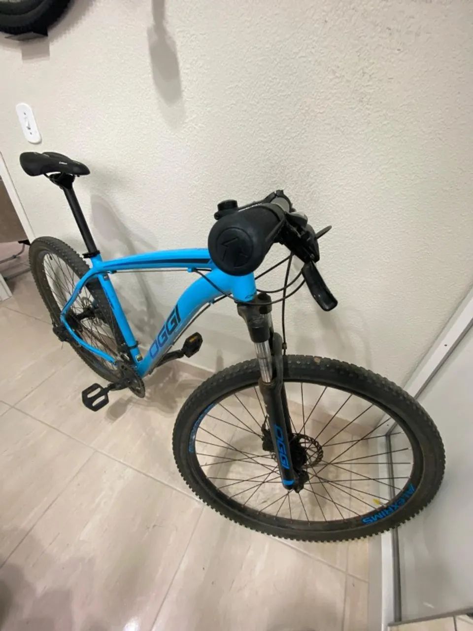 Vende-se bicicleta Oggi Aro 29 - Foto 2