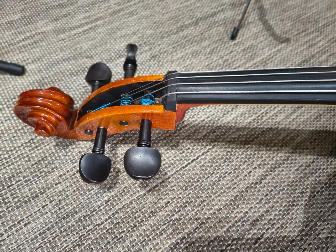 Violoncelo 4/4 Antoni Marcali Maciço  - Foto 3