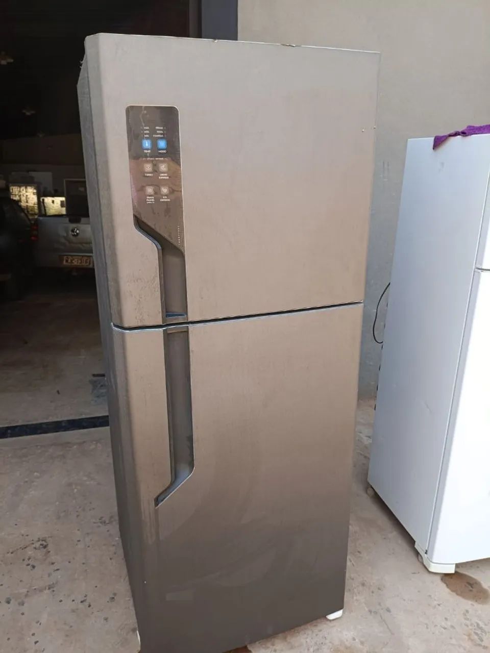 Vendo geladeira 