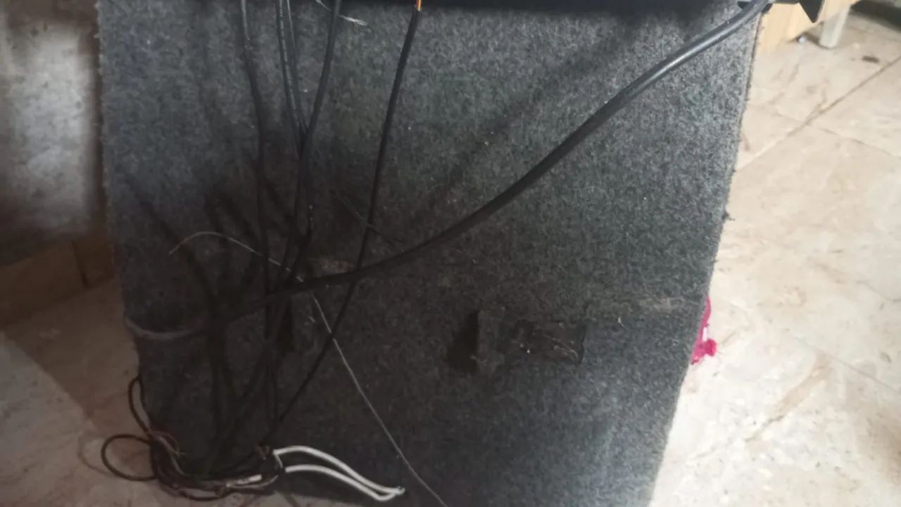 VENDO CAIXA DE SOM AUTO FALANTE 12 POLEGADAS - Foto 3