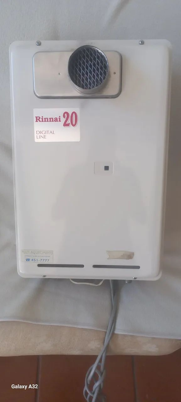 Junker aquecedor a gás digital Rinnai - 20 litros