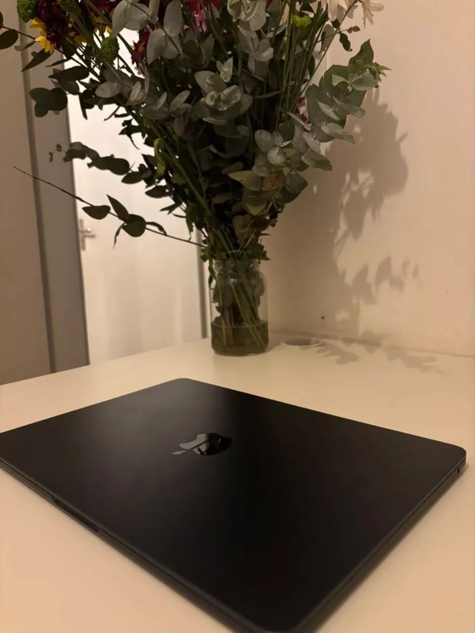 MacBook Air M3 24GB RAM / 2TB SSD  - Foto 2