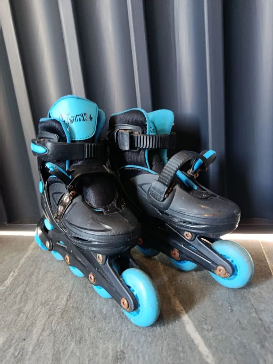 Patins com led inline ajustável  - Foto 3