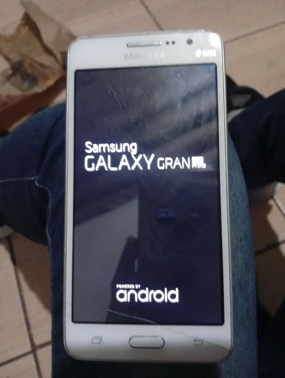 Vende-se um celular funciona tudo r$ 80 - Foto 2